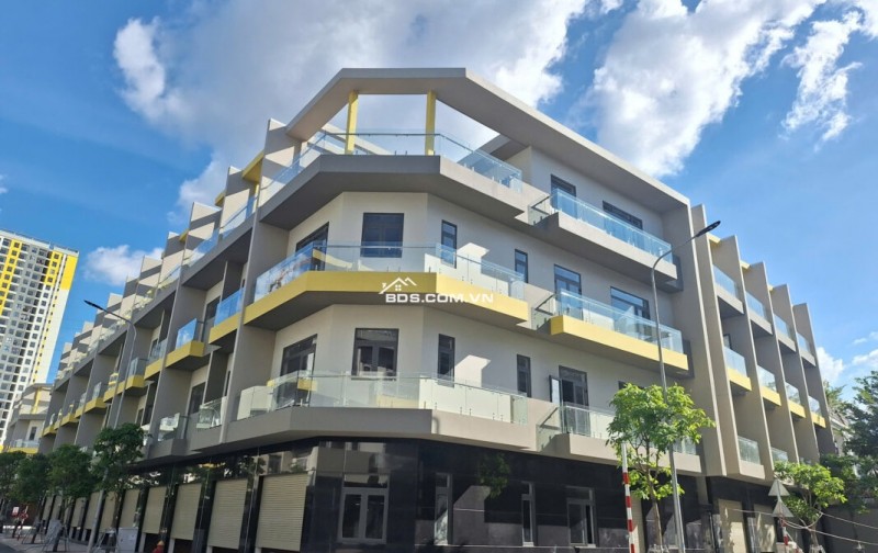 4 tầng nhà phố- TOD- TTTM 7 tầng đầu tiên tại Dĩ An